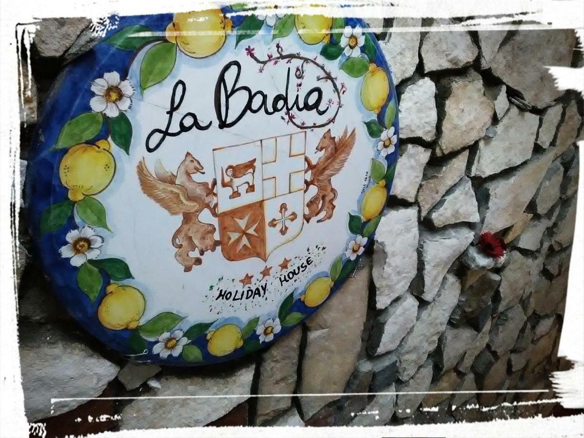 La Badia Hotel เมสซีนา ภายนอก รูปภาพ